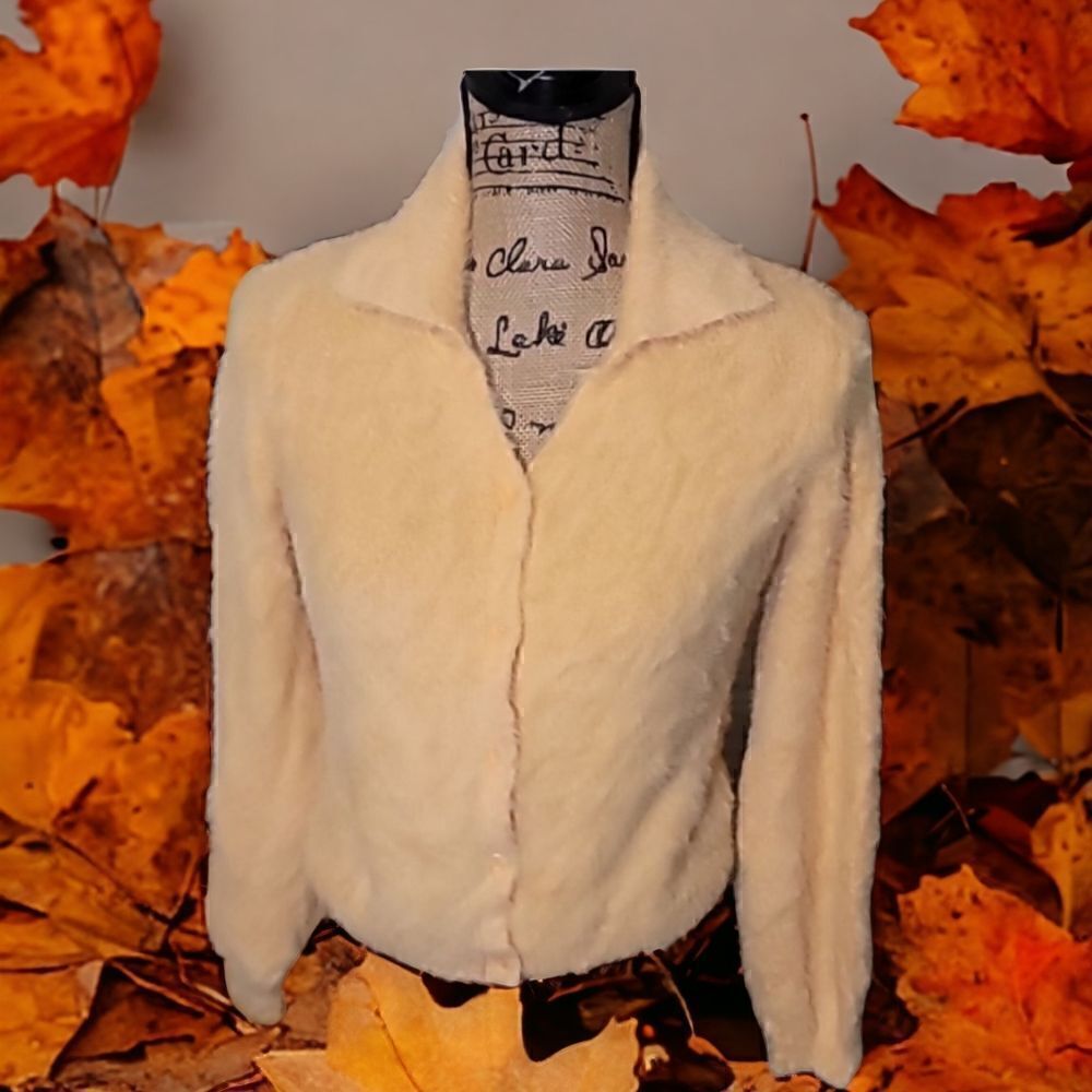 Wild Fable Fuzzy Sweater Size XS